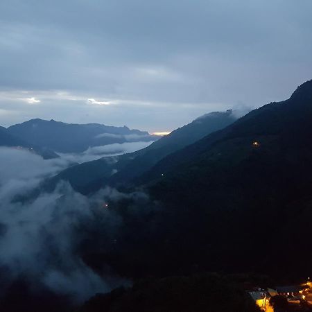 拉拉山周家渡假旅館 Hualing エクステリア 写真