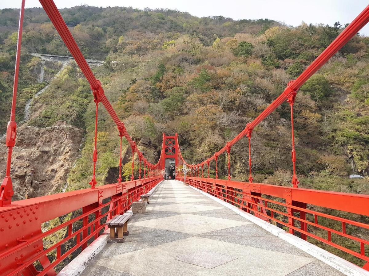 拉拉山周家渡假旅館 Hualing エクステリア 写真